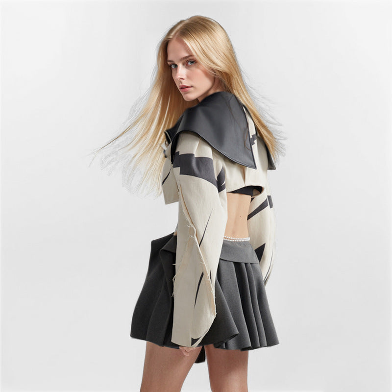 Veste courte à revers contrastés avant-gardiste