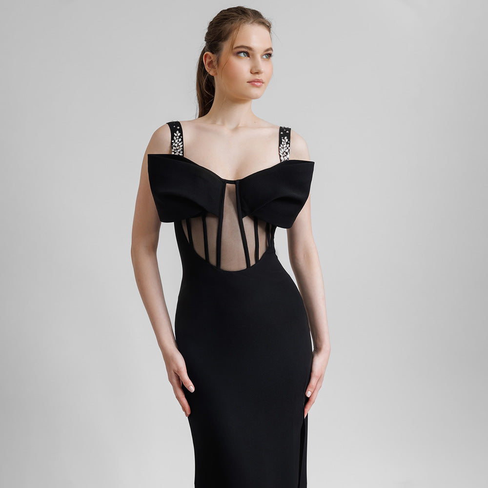 Robe longue noire à nœud clouté