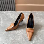 Pointed-toe pumps