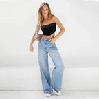Women's loose-fitting, wide-leg jeans