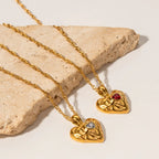 Collier en alliage en forme de c?ur avec strass