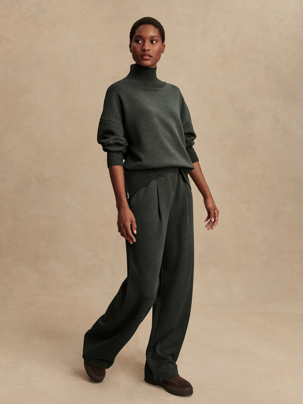 Ensemble sweat-shirt pantalon décontracté