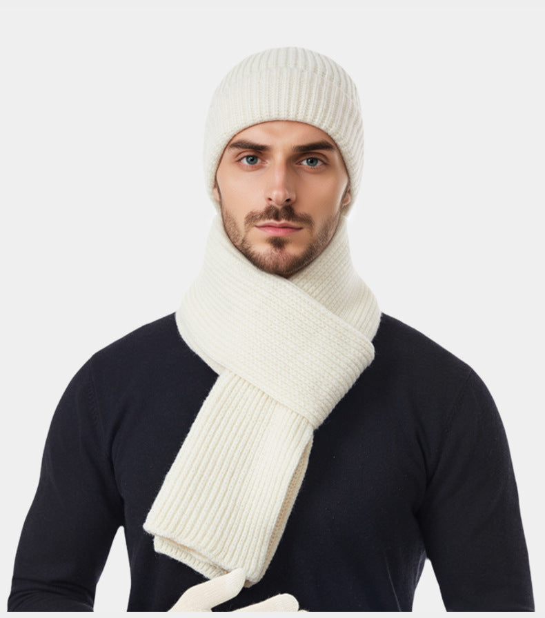 Ensemble bonnet, écharpe et gants d'hiver