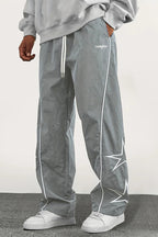 Pantalon décontracté à jambes droites et motif cinq étoiles