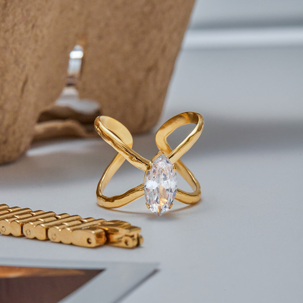 Bague géométrique en zircon et acier inoxydable