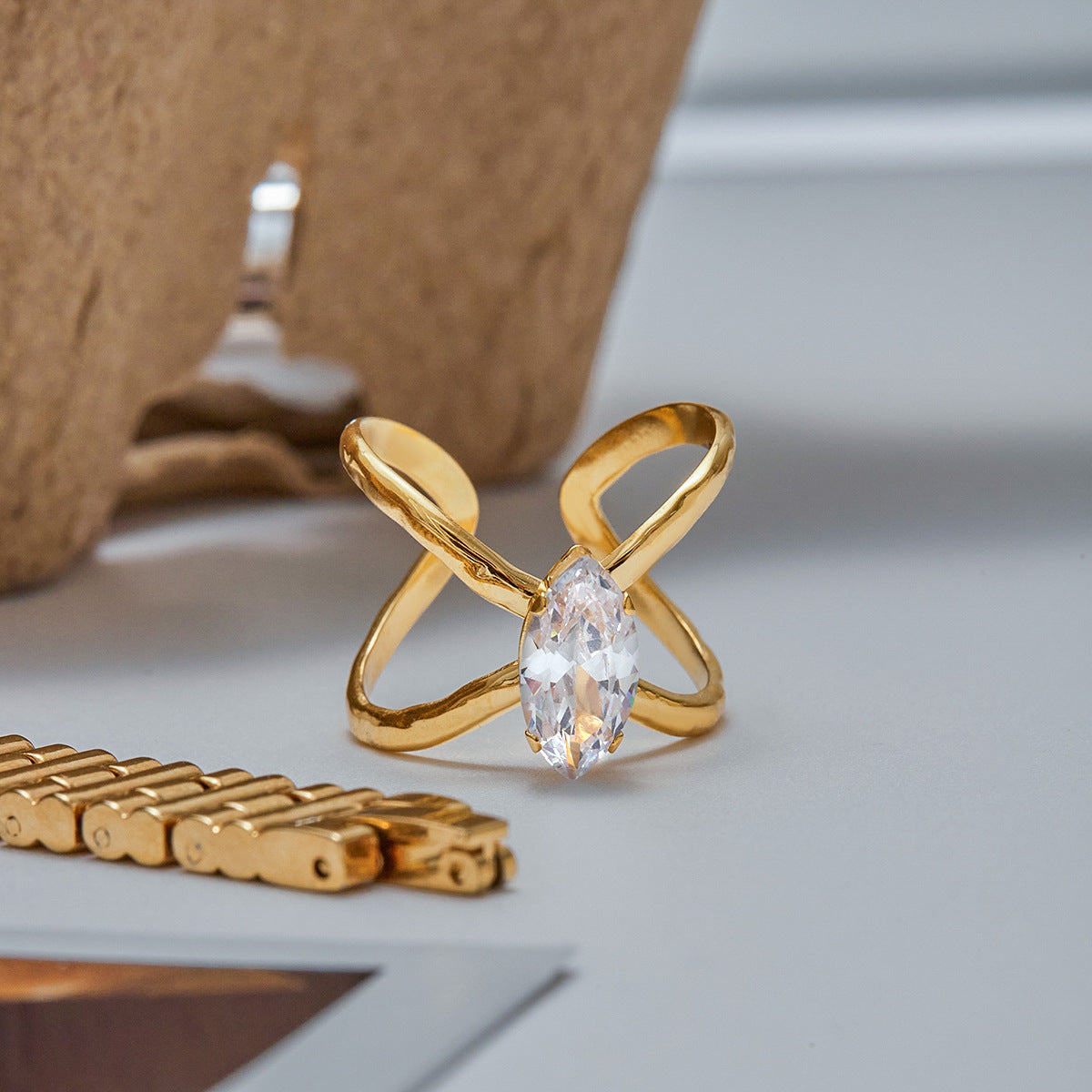 Bague géométrique en zircon et acier inoxydable