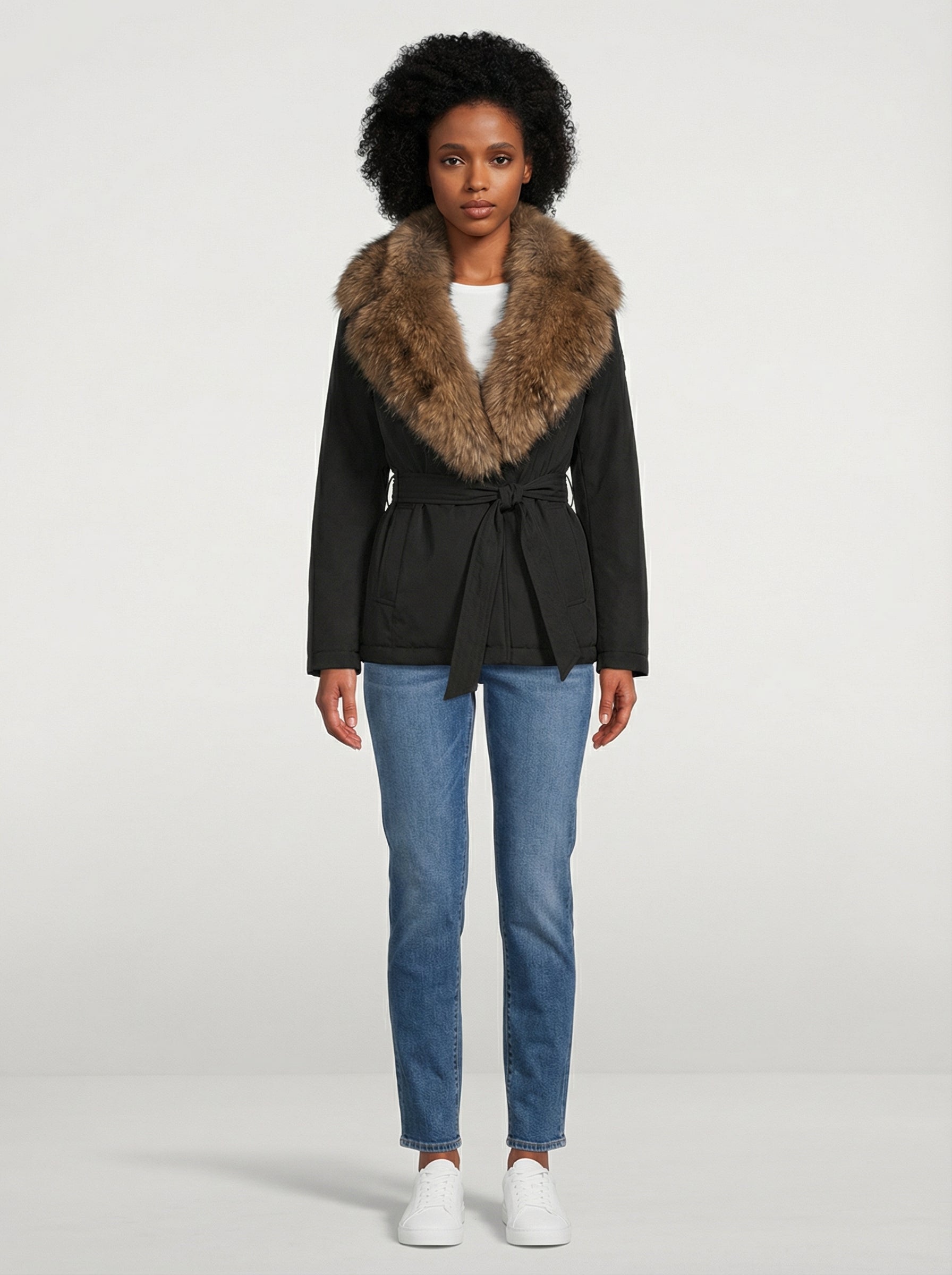 Élégant manteau en laine avec col en fourrure