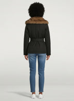 Élégant manteau en laine avec col en fourrure